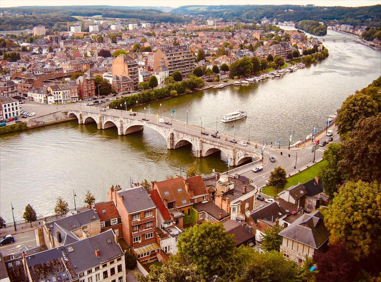 Salzinneschezsoi 2 Namur Exterior photo