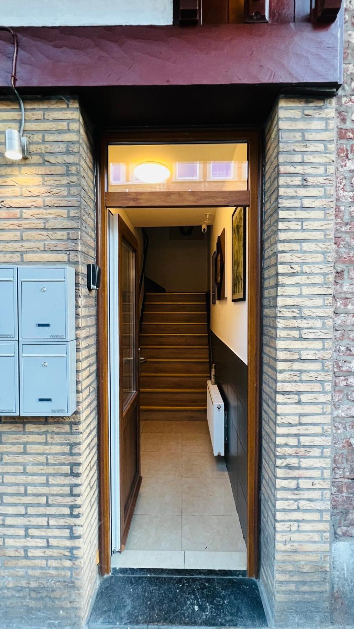 Salzinneschezsoi 2 Namur Exterior photo